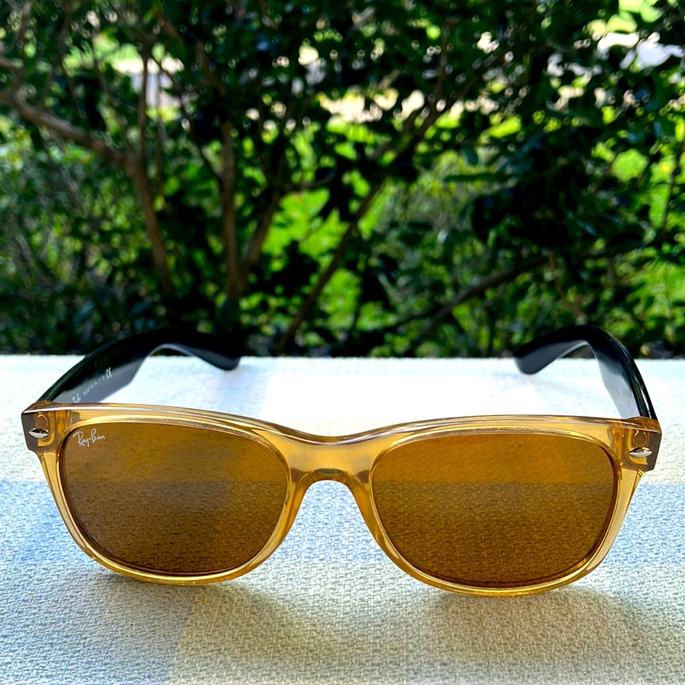 Champagne Ray Ban sunglasses
